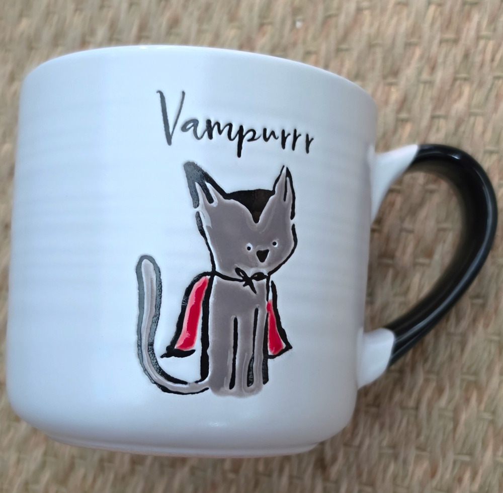 "Vampurrr" Cat Graphic Ceramic Mug Cup White With Black Handle